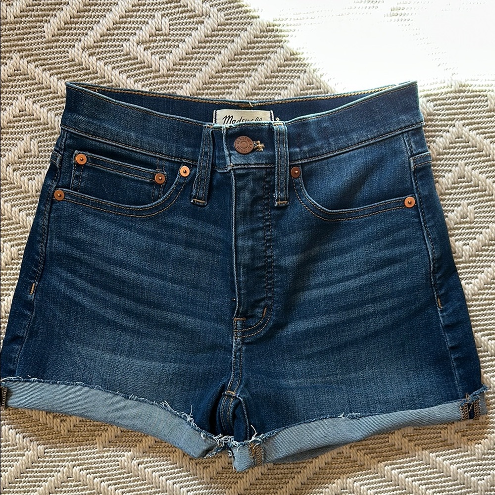Madewell High-Rise Denim Shorts in Danny Wash- Tencel Denim Edition *NWOT